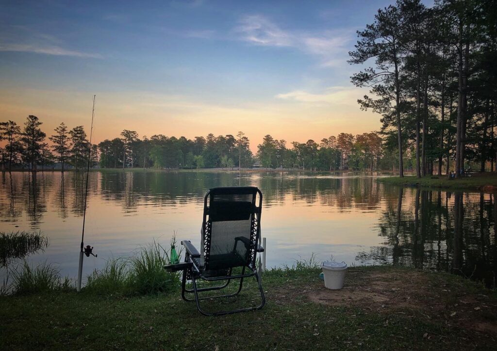 chair with pole 