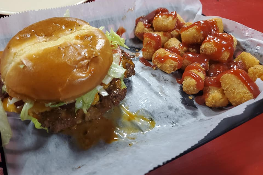 burger and tator tots